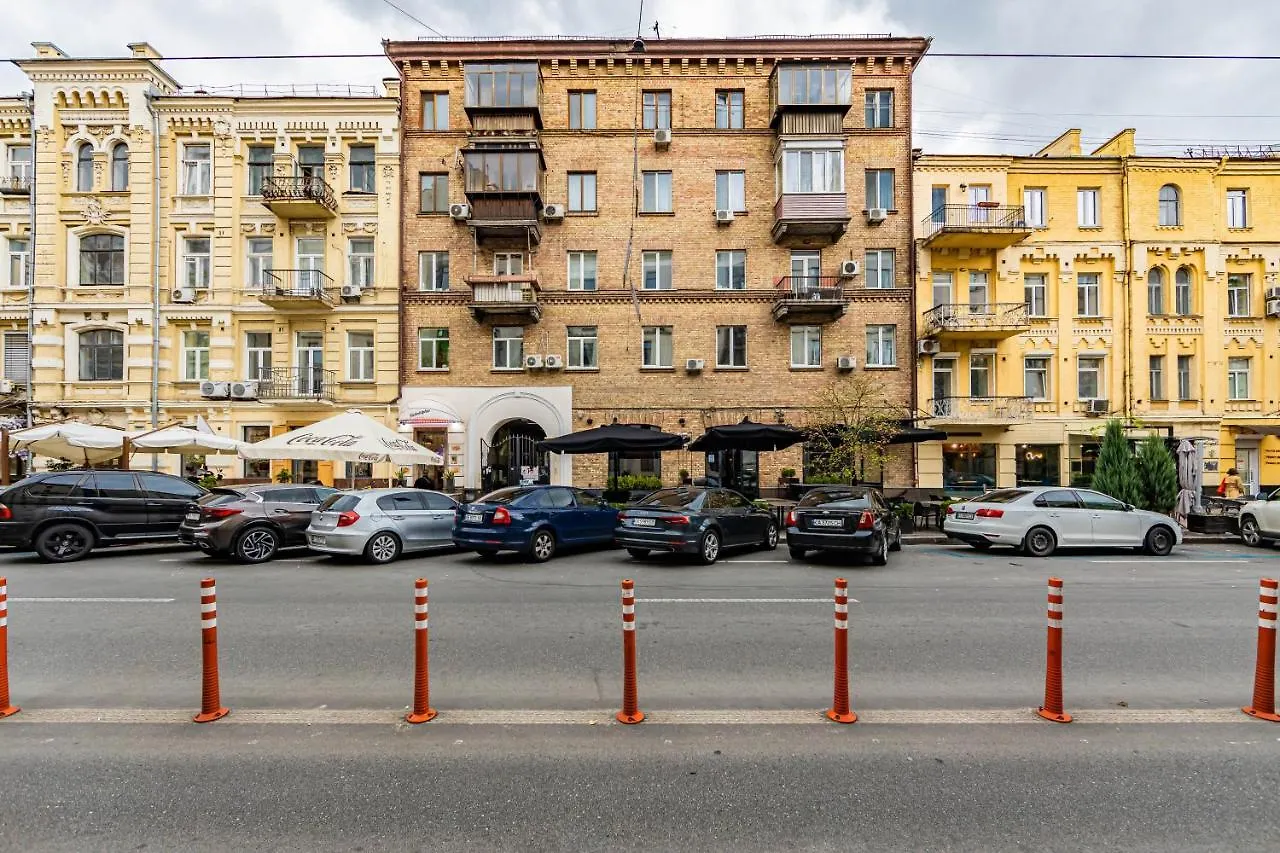 Апартаменты 2К Квартира На Шота Руставелі, Бессарабка Киев